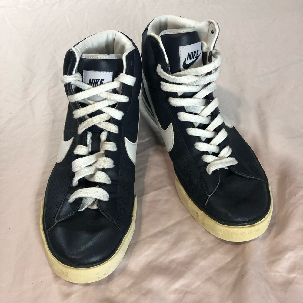 Nike Blue Men’s Blue High Top Sneakers size 9.5